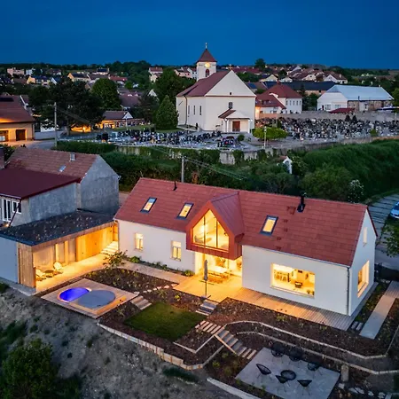 V S Wellness A Vyhledy Na Palavu Kobylí