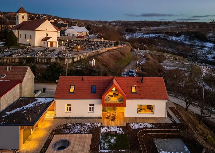 V S Wellness A Vyhledy Na Palavu Ferienhaus Kobylí
